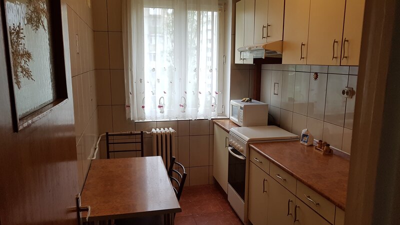 Drumul Taberei, metrou R.Doamnei, bloc reabilitat, et.5, 2 lifturi, mobilat