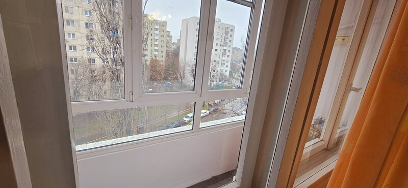 Drumul Taberei, metrou R.Doamnei, bloc reabilitat, et.5, 2 lifturi, mobilat